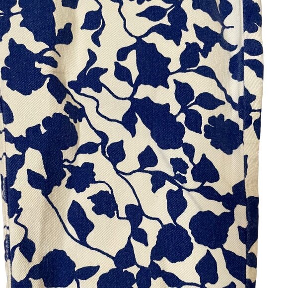 Dana Buchman Floral Jeans White with Blue - Picture 6 of 6